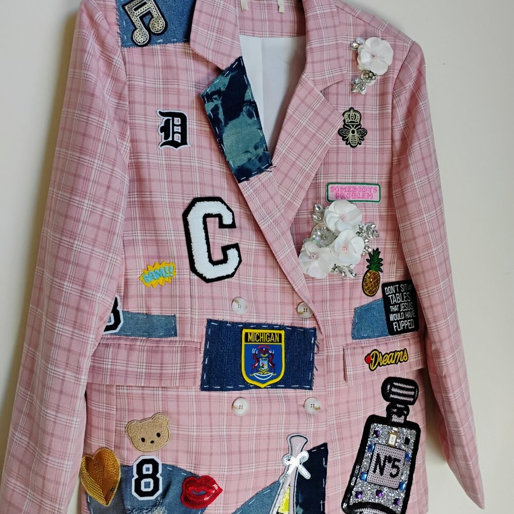 Large Pink Plaid Blazer with patches - Picture 2 of 5